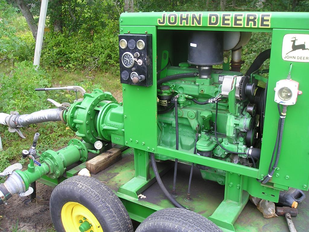 após adquirir algumas empresas no ramo de irrigação, a marca lançou-se no mercado formando a John Deere Water