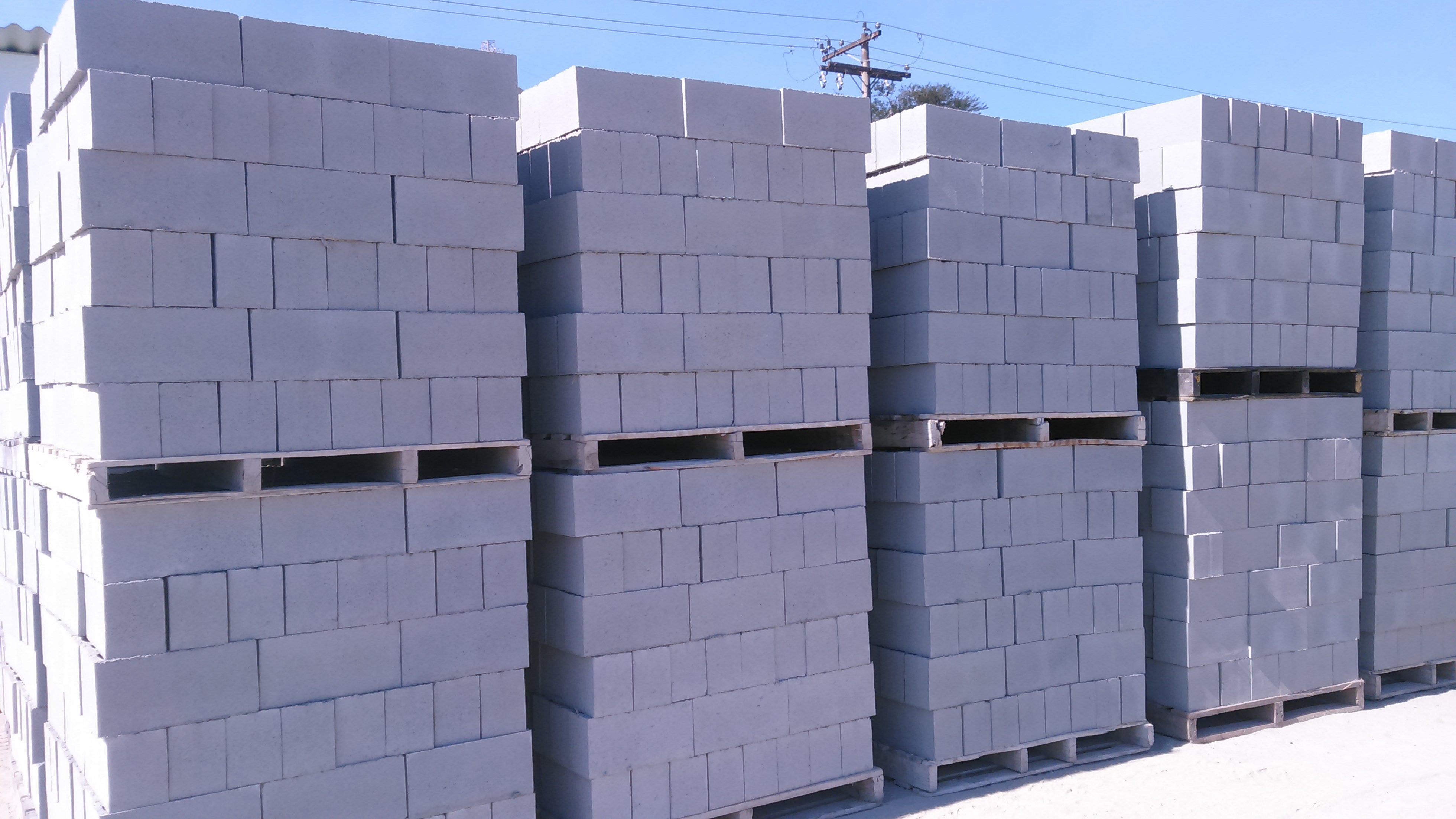 Blocos de concreto empilhados