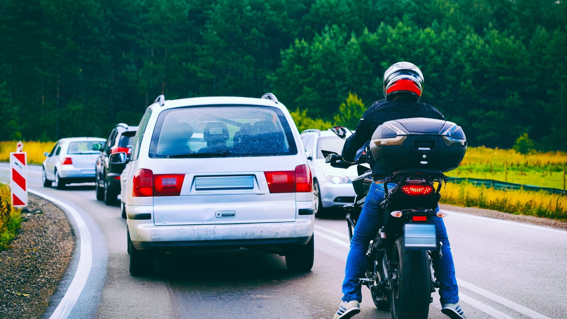 Trocar carro por moto: confira as vantagens dessa escolha