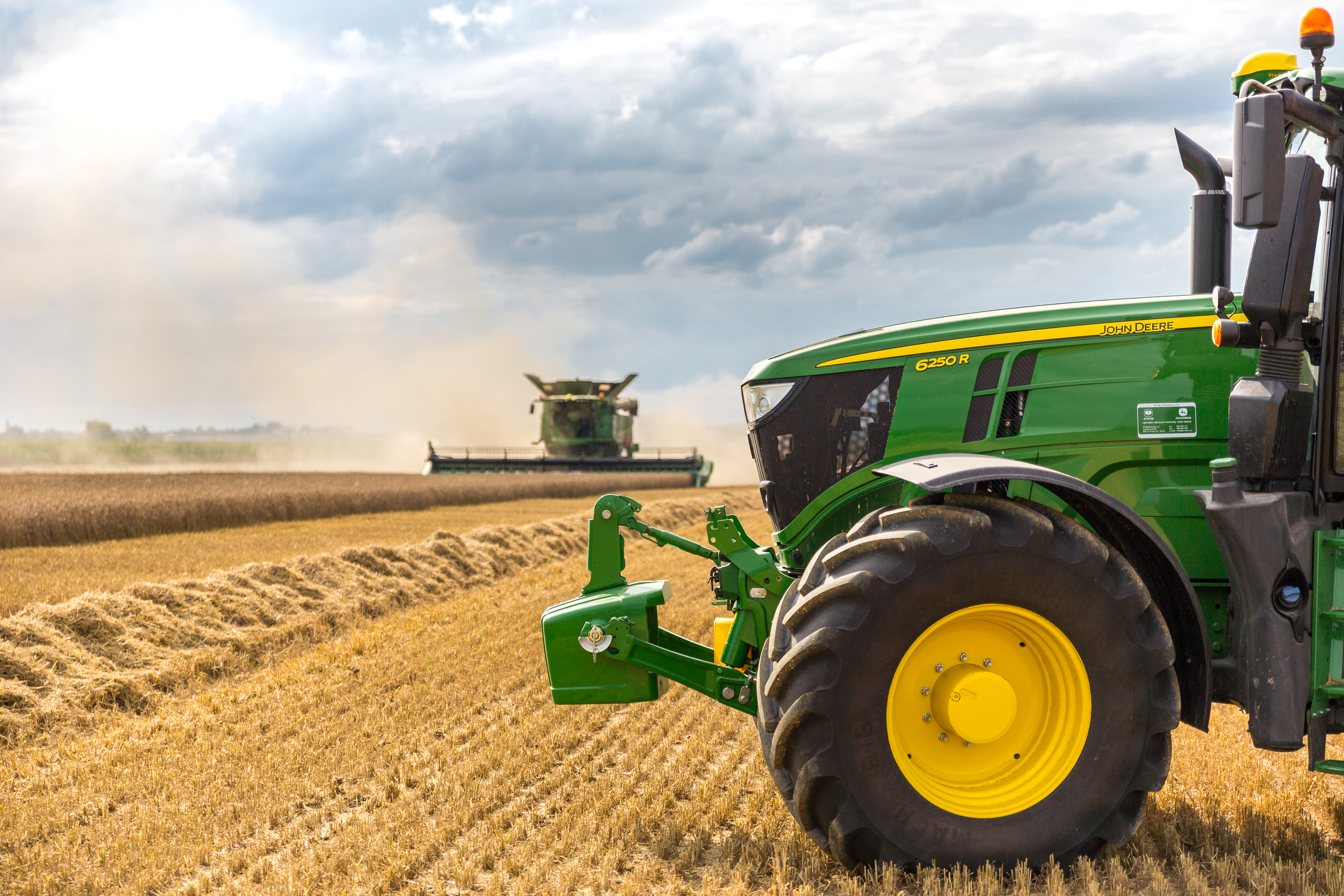 Empresas realizam leilões de máquinas agrícolas com até 40% de desconto; veja como participar!