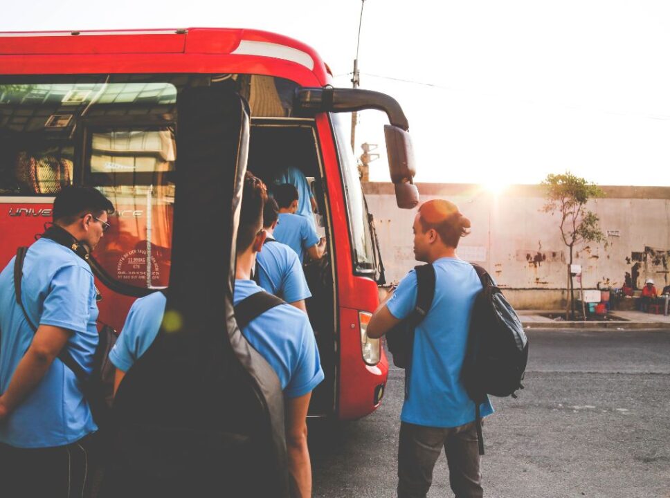 JF Citrus realiza leilão de Ônibus e Máquinas Pesadas com lances a partir R$ 500,00