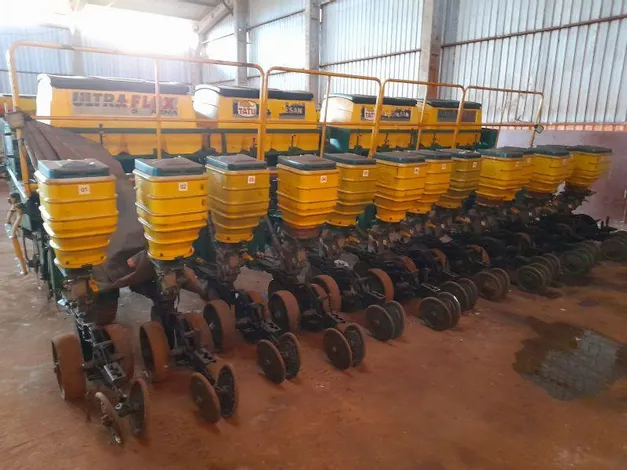 Fazenda Campana realiza leilão de Equipamentos agrícolas por lances a partir de R$500